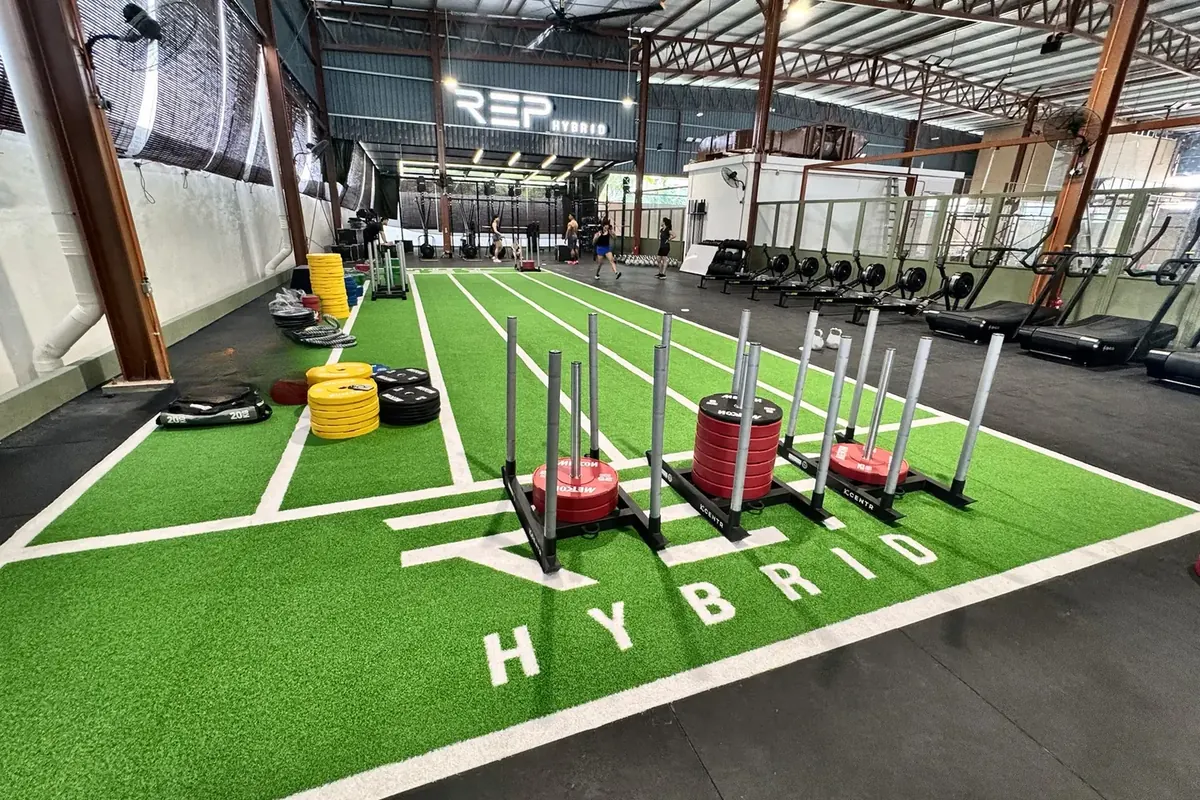 The sled turf lanes with sleds loaded